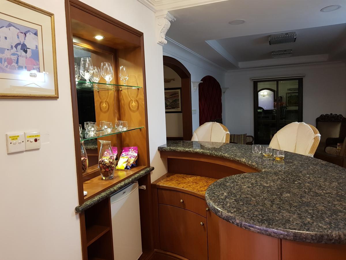 Aparthotel Marina Court Luxury Penthouse à Kota Kinabalu Extérieur photo
