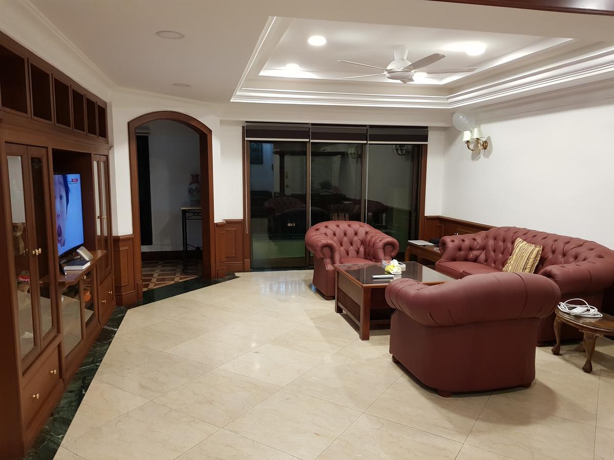 Aparthotel Marina Court Luxury Penthouse à Kota Kinabalu Extérieur photo