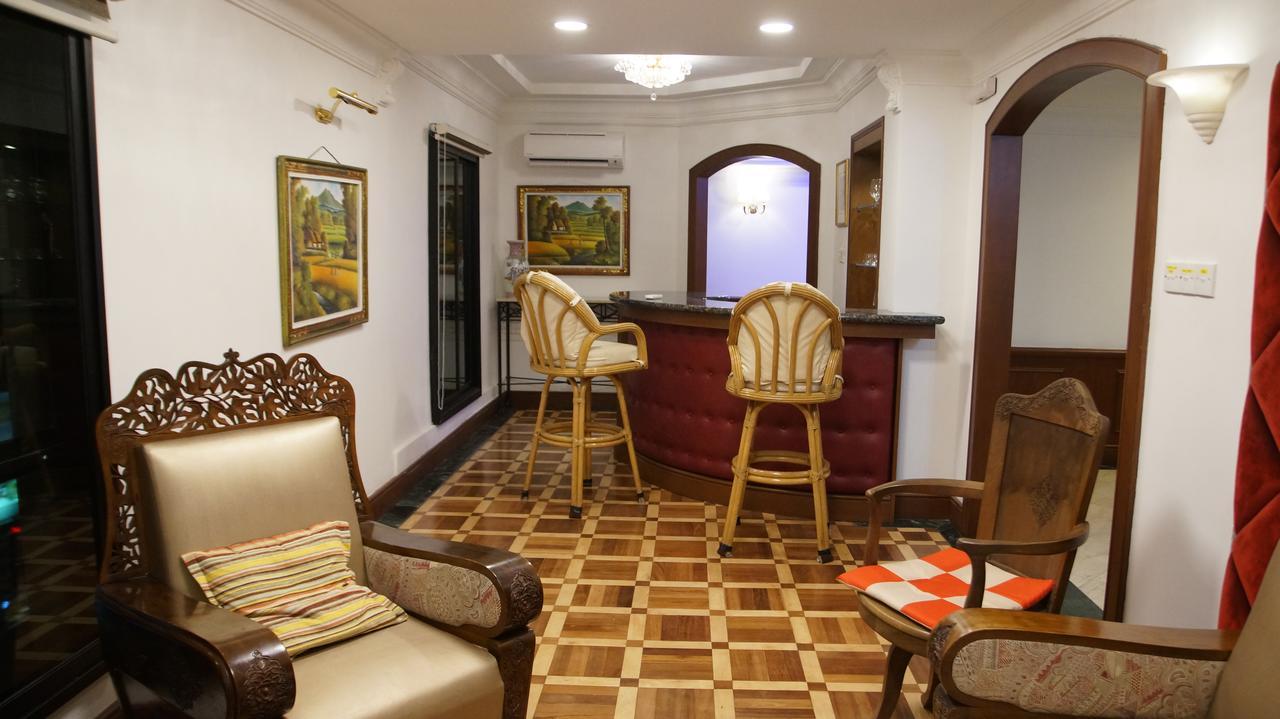 Aparthotel Marina Court Luxury Penthouse à Kota Kinabalu Extérieur photo