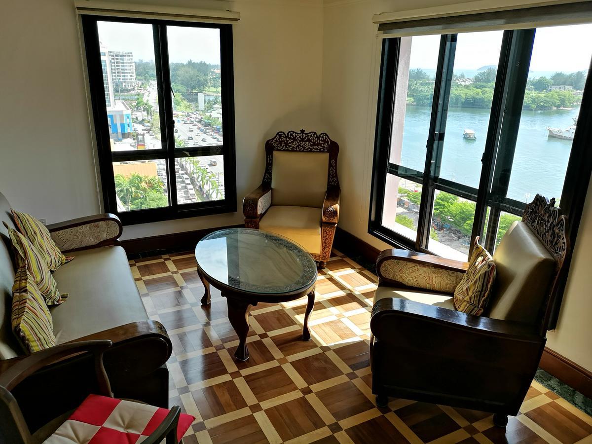 Aparthotel Marina Court Luxury Penthouse à Kota Kinabalu Extérieur photo
