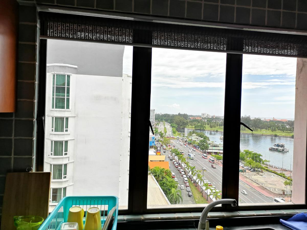 Aparthotel Marina Court Luxury Penthouse à Kota Kinabalu Extérieur photo