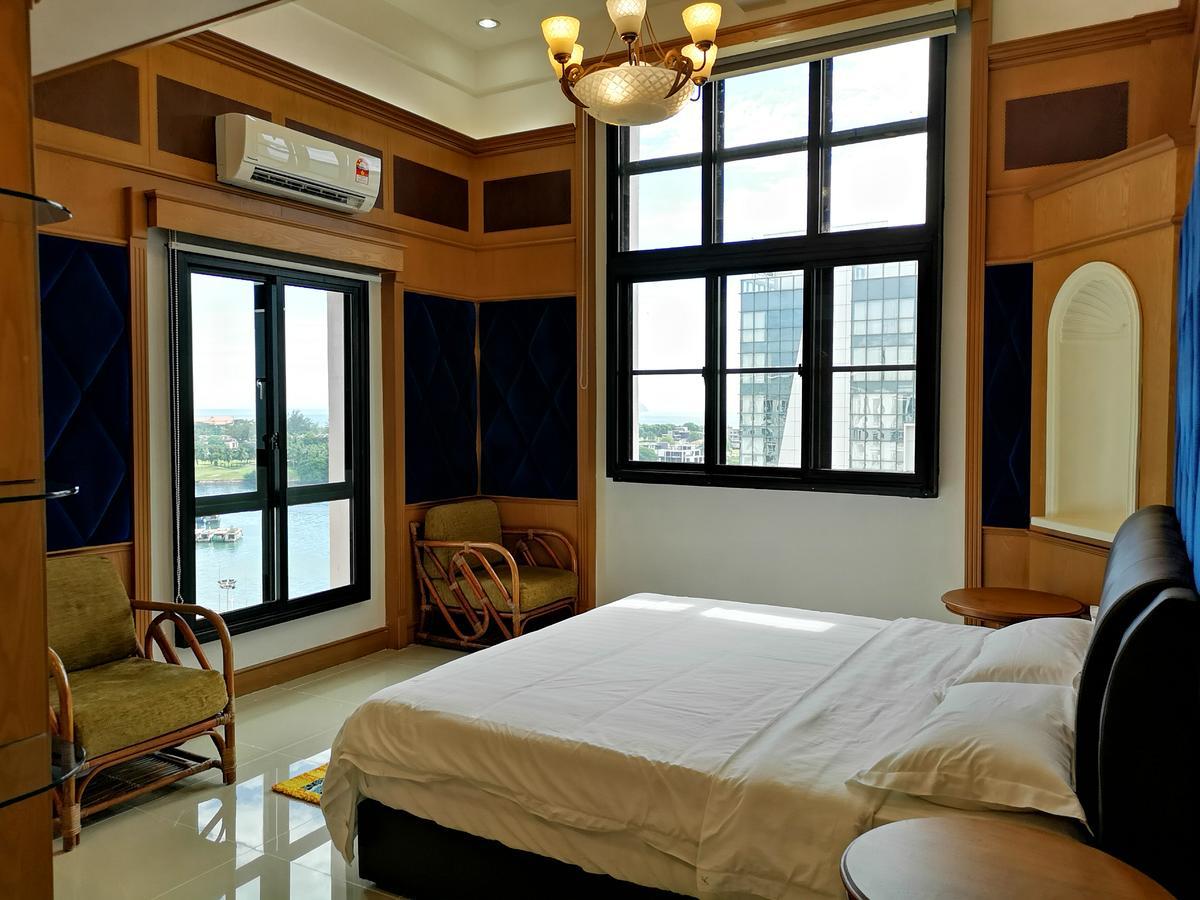 Aparthotel Marina Court Luxury Penthouse à Kota Kinabalu Extérieur photo