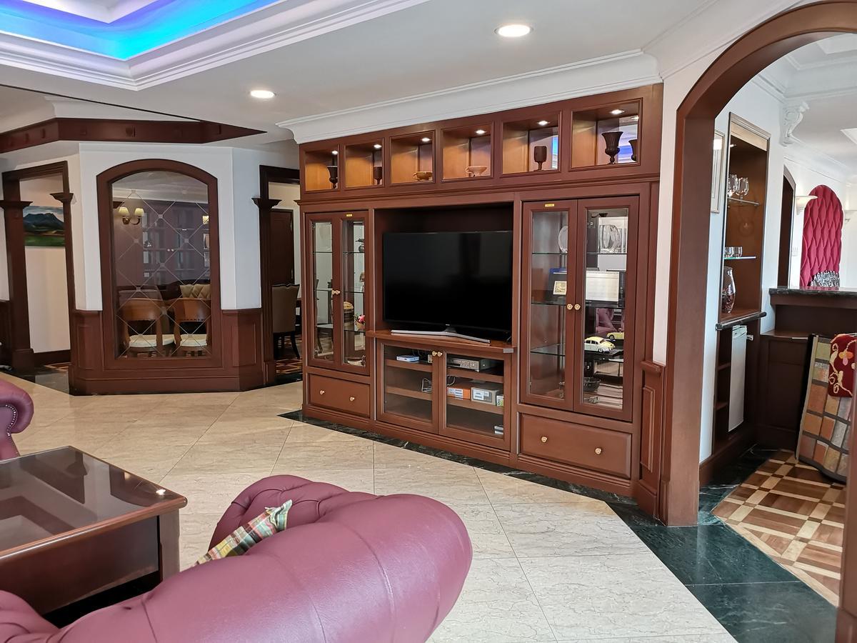Aparthotel Marina Court Luxury Penthouse à Kota Kinabalu Extérieur photo